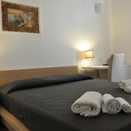 Rooms And Breakfast Zefiro San Vito Lo Capo Eksteriør bilde